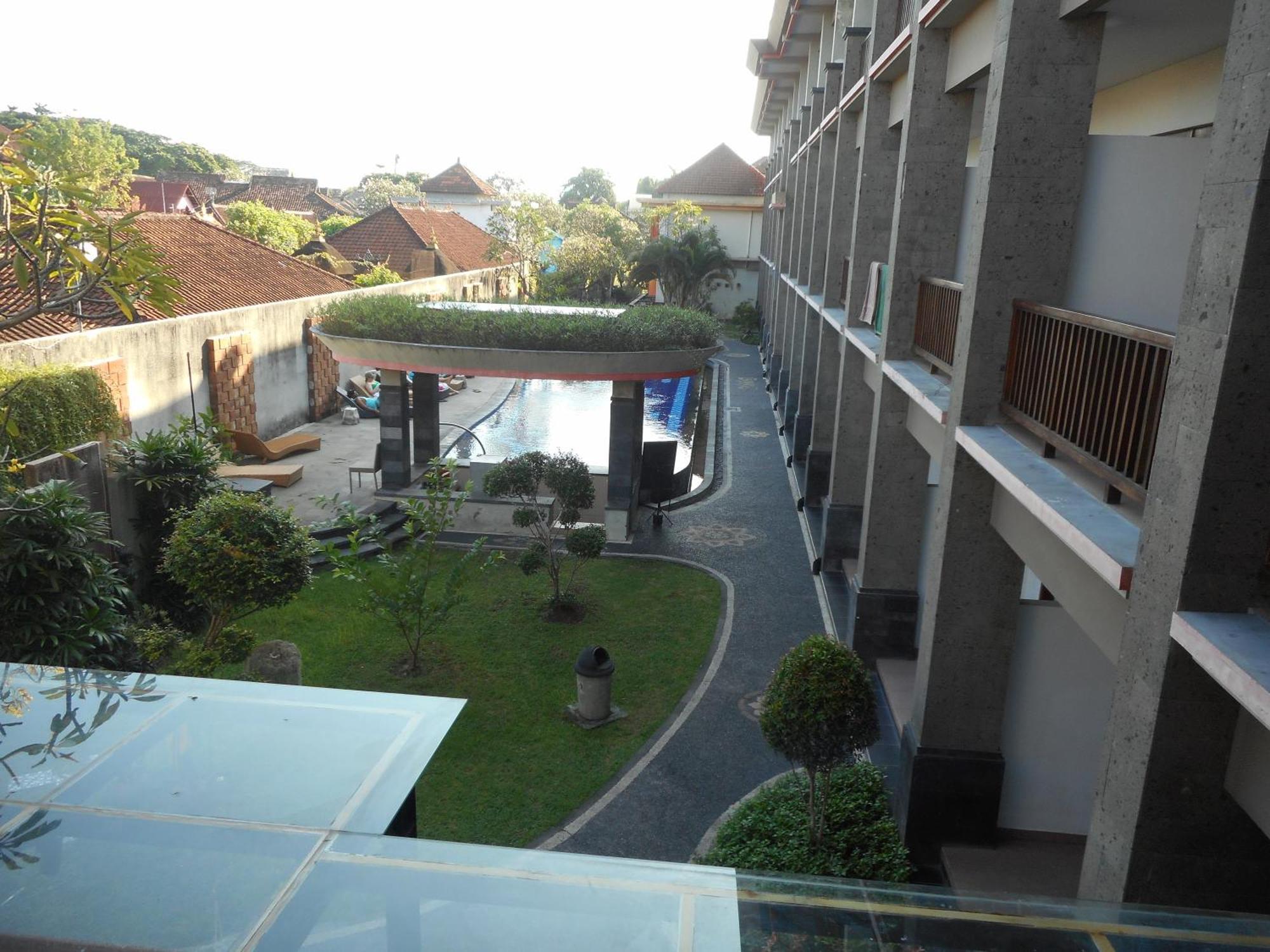 होटल Grand Sinar Indah Legian (Bali)
